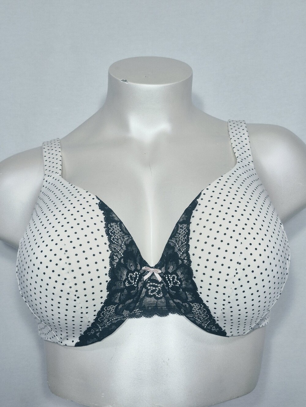 40DD Cacique Lightly Lined Full Coverage Lace Trim Underwire Bra White Black